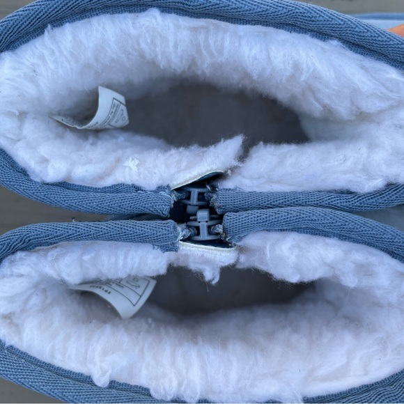 NWOB Koolabura by UGG Koola Mini boots in Coast Blur size 4 kids - Picture 12 of 15